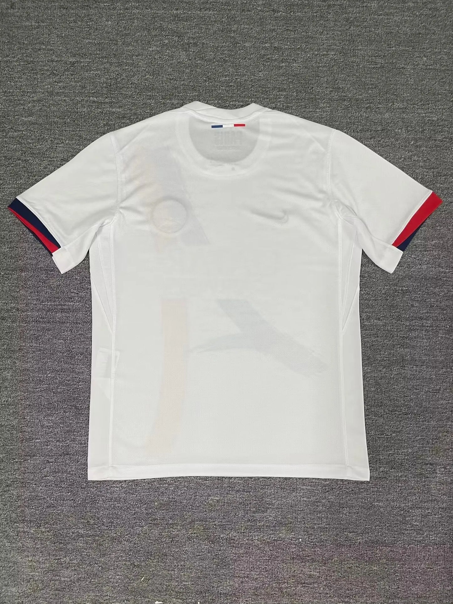24/25 Paris away