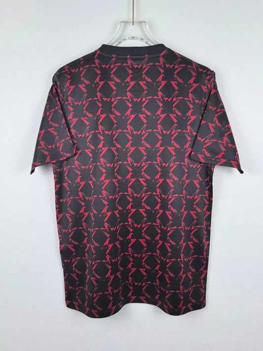 24/25 Manchester United pre-match training kit