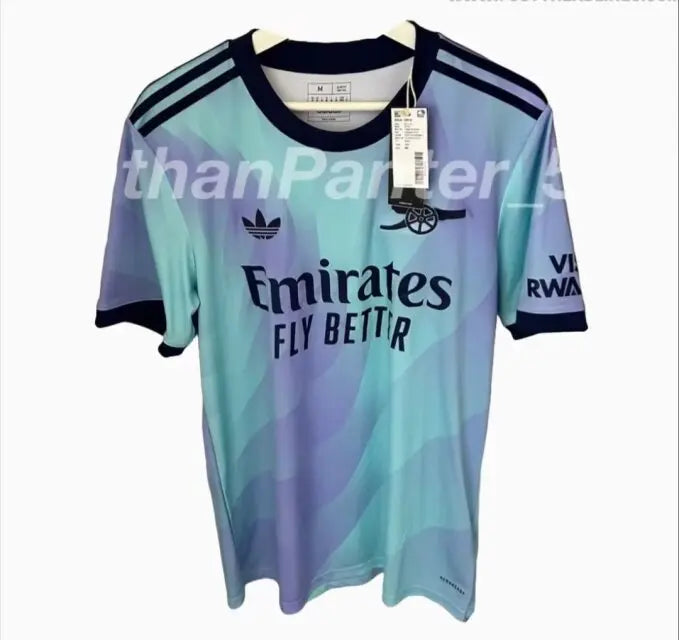 24/25Arsenal third Away