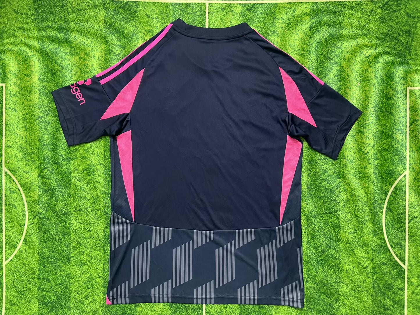 24/25 Nottingham Forest away