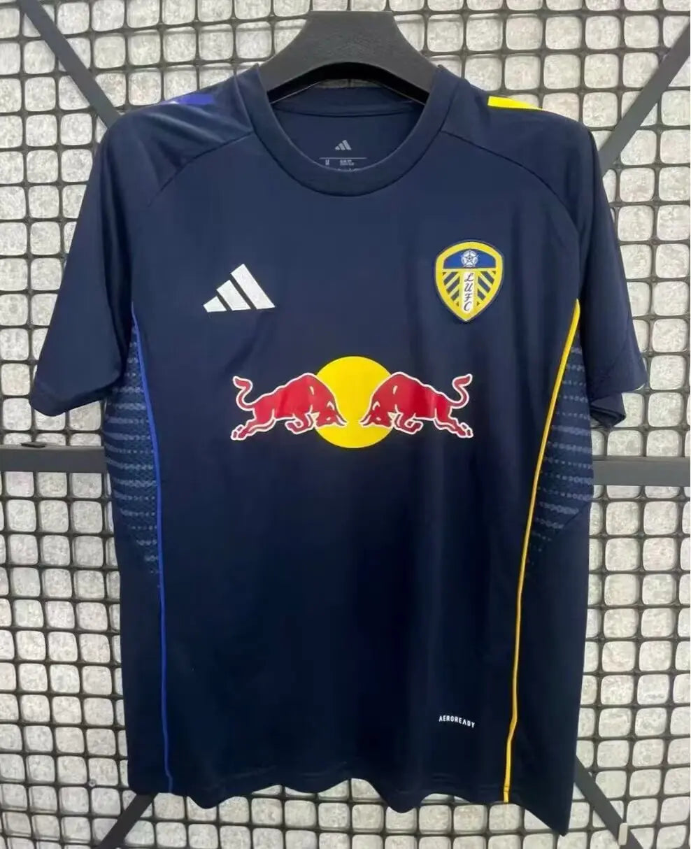 25/26 Leeds United Training Jersey