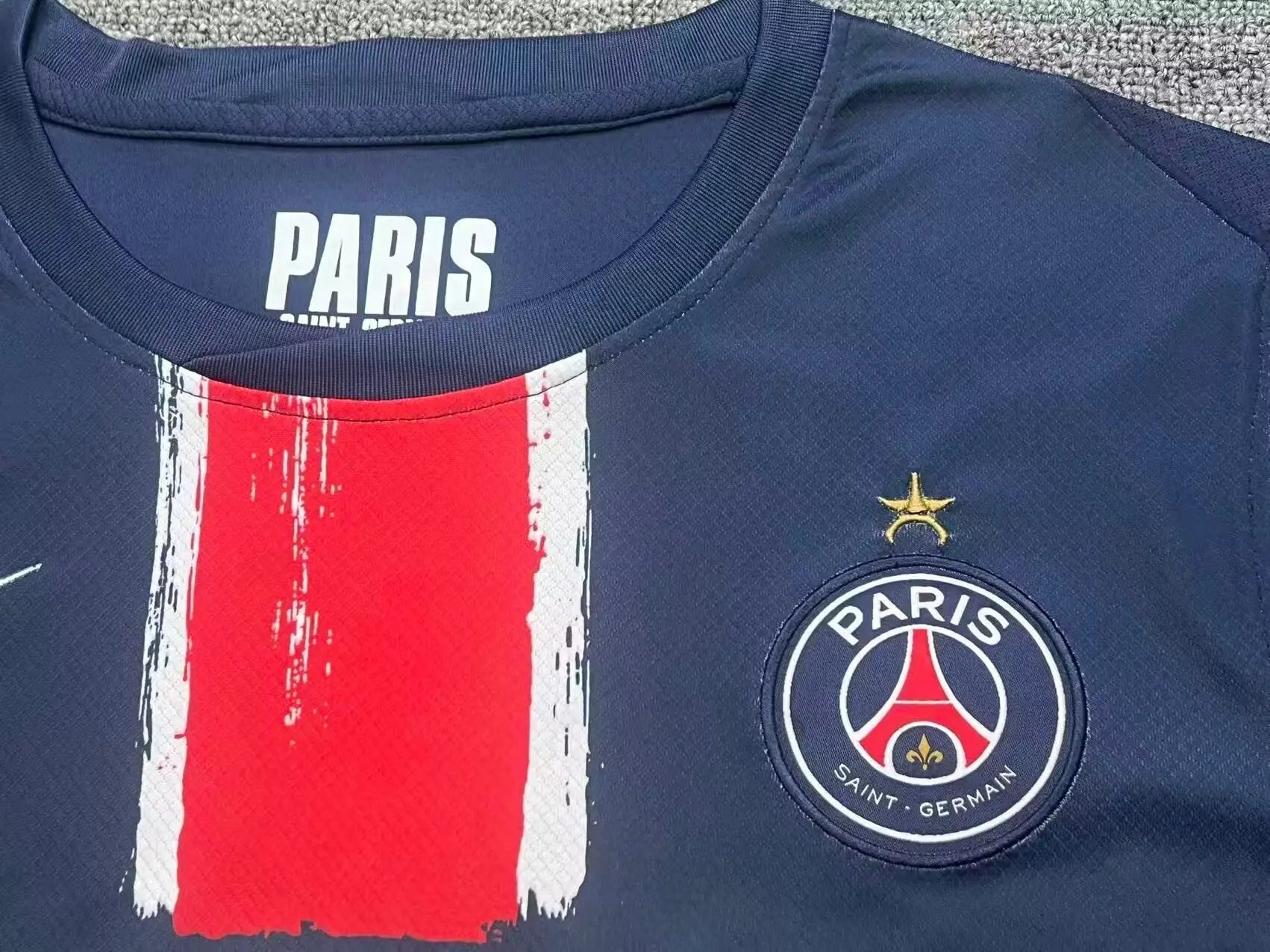 24/25 Paris Home Championship version with stars