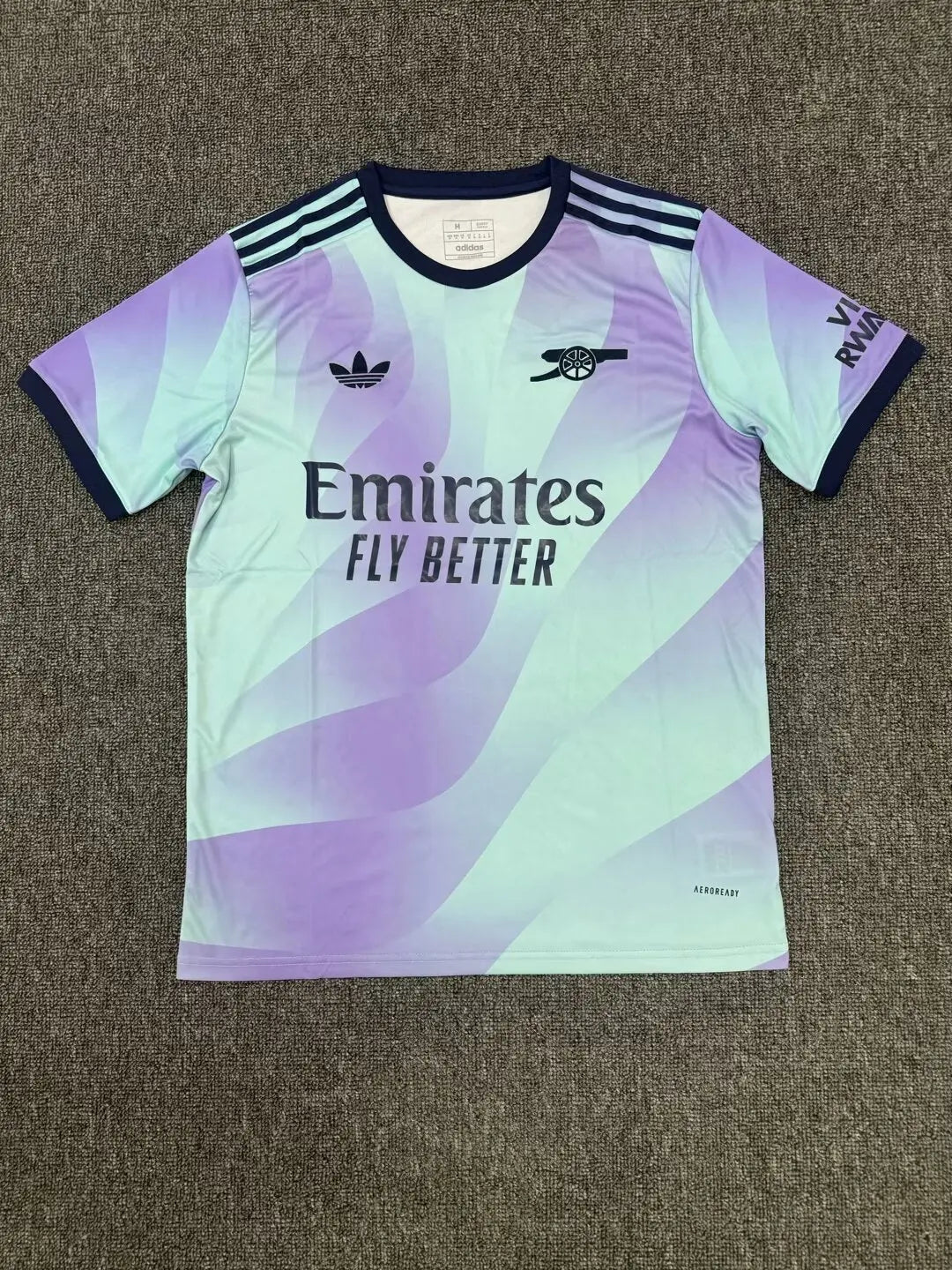 24/25Arsenal third Away