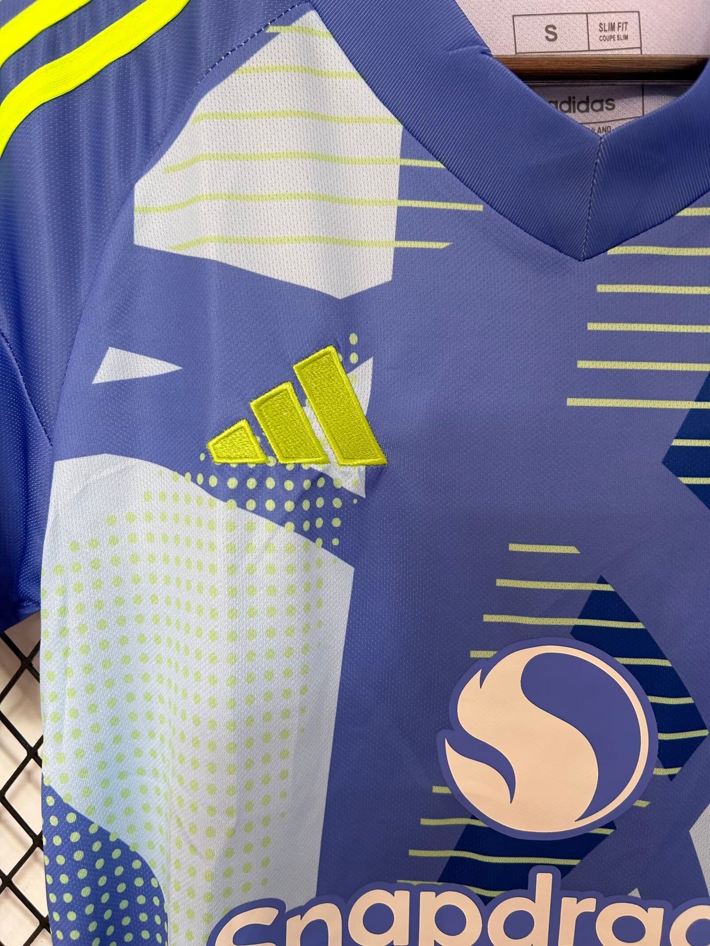 24/25 Manchester United Goalkeeper Jersey Blue
