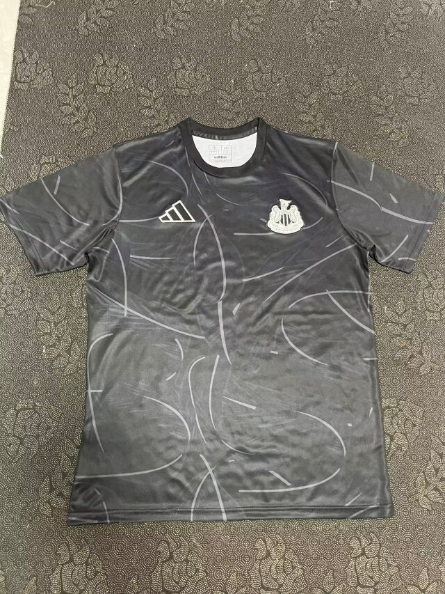 24/25 Newcastle pre-race Training Jersey black