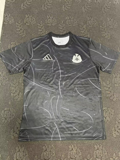 24/25 Newcastle pre-race Training Jersey black