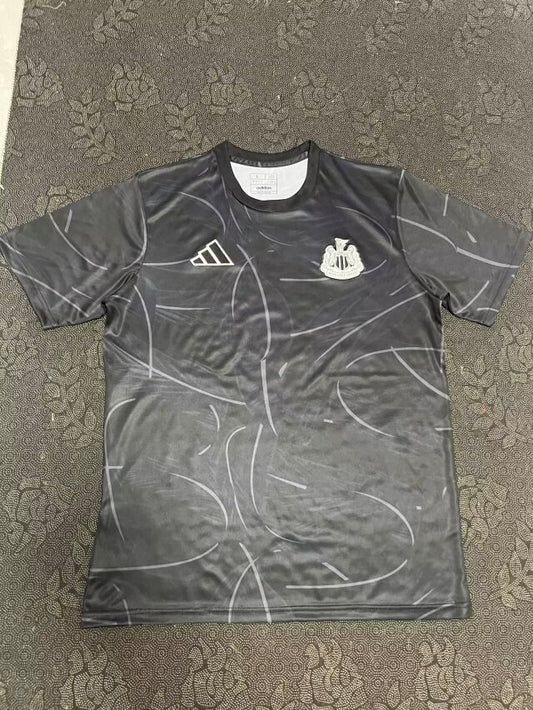 24/25 Newcastle pre-race Training Jersey black