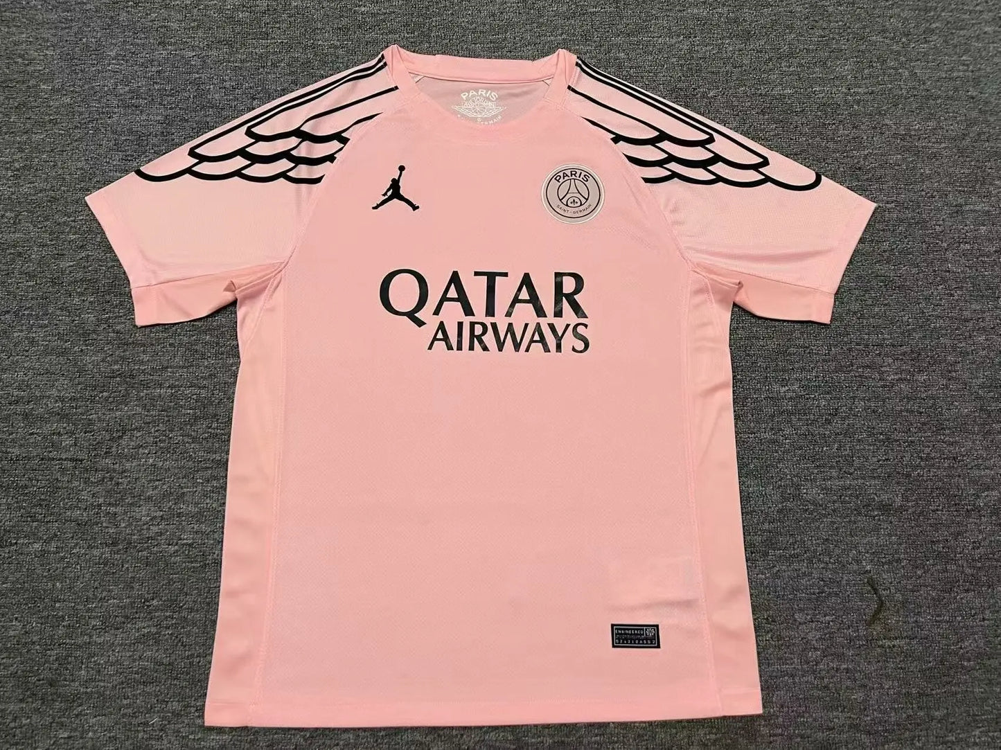 25-262 Paris Saint-Germain's third Away: Pink