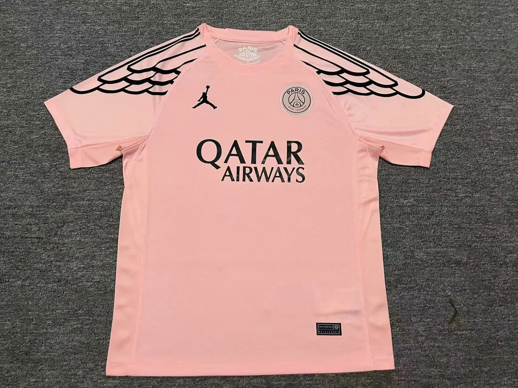 25-262 Paris Saint-Germain's third Away: Pink