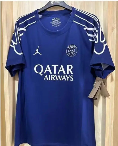 24/25 Paris Fourth away