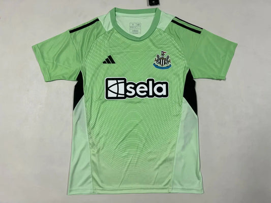 25-26 Newcastle Goalkeeper Jersey