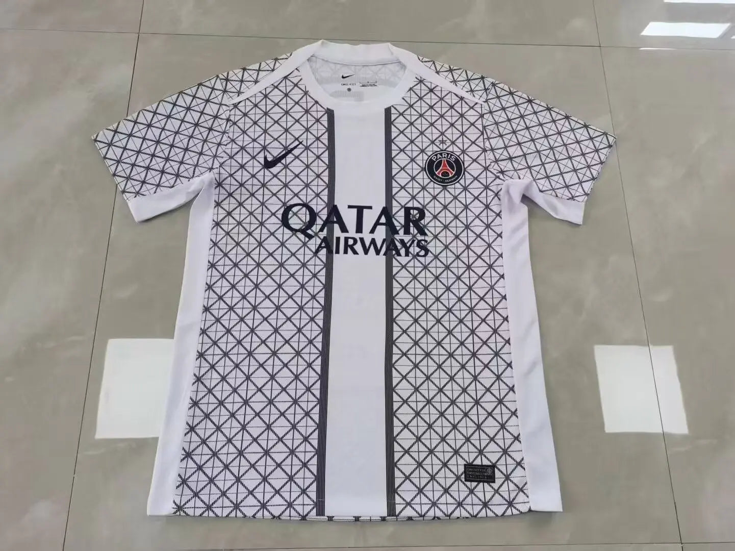 25-26 Paris training uniform white