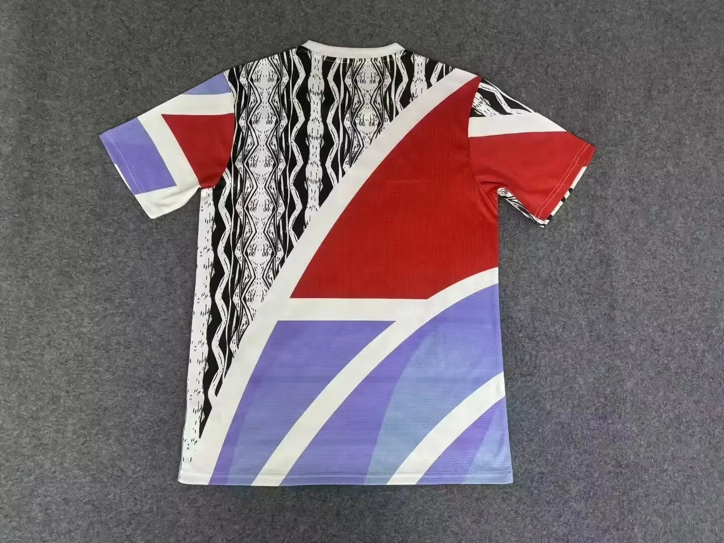 24/25 Arsenal pre-match training kit