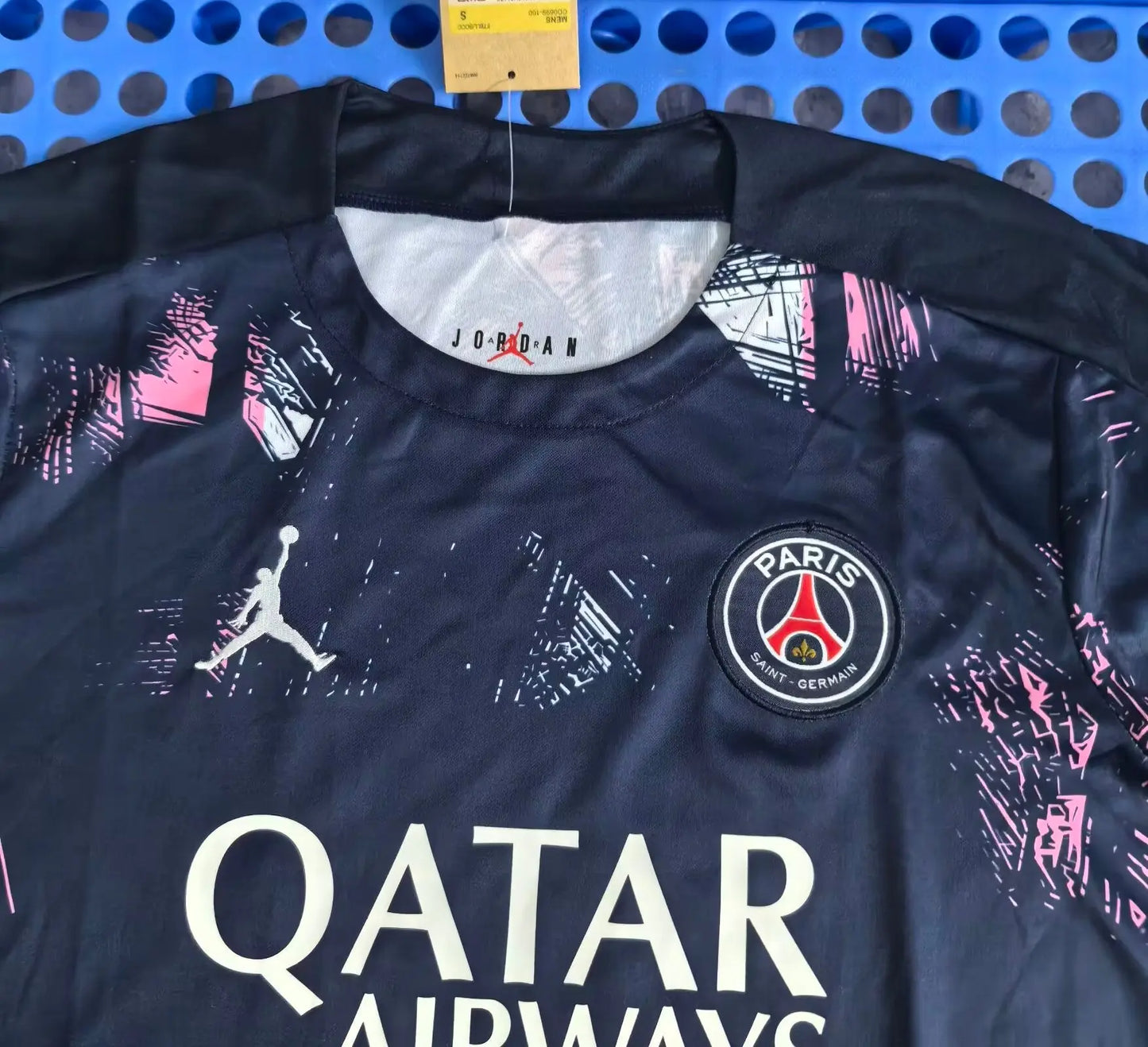 25/26 Paris training suit black and pink