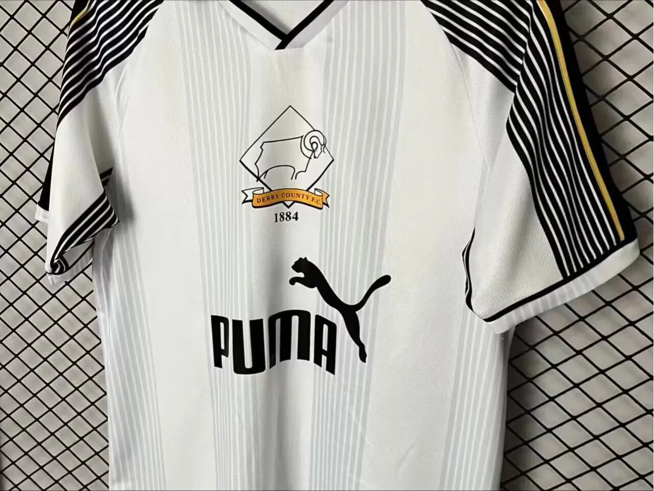 1995/96 Derby County Home Jersey