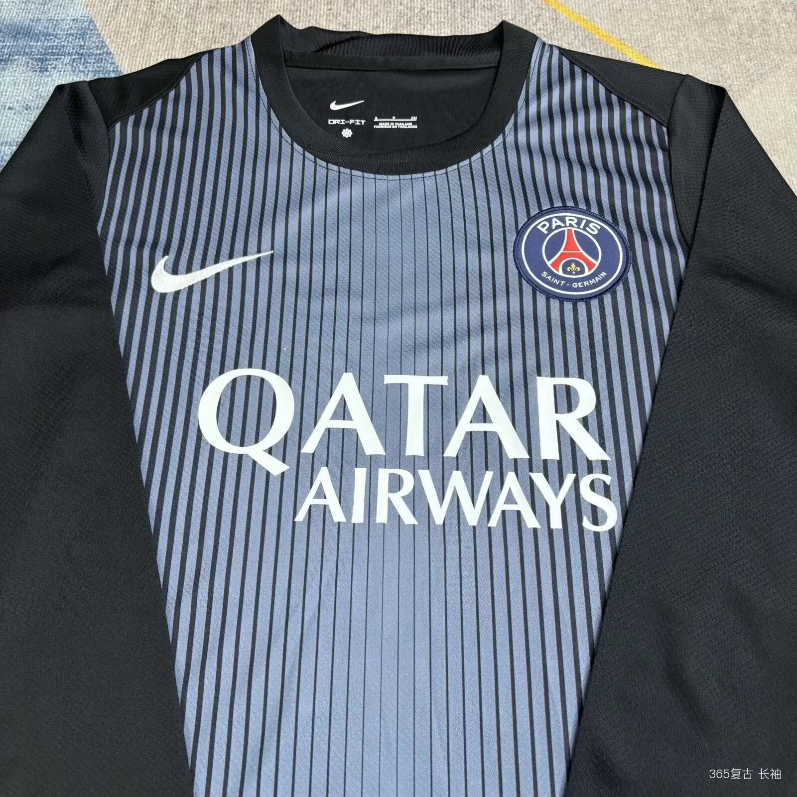 25/26 Paris Goalkeeper Long Sleeve