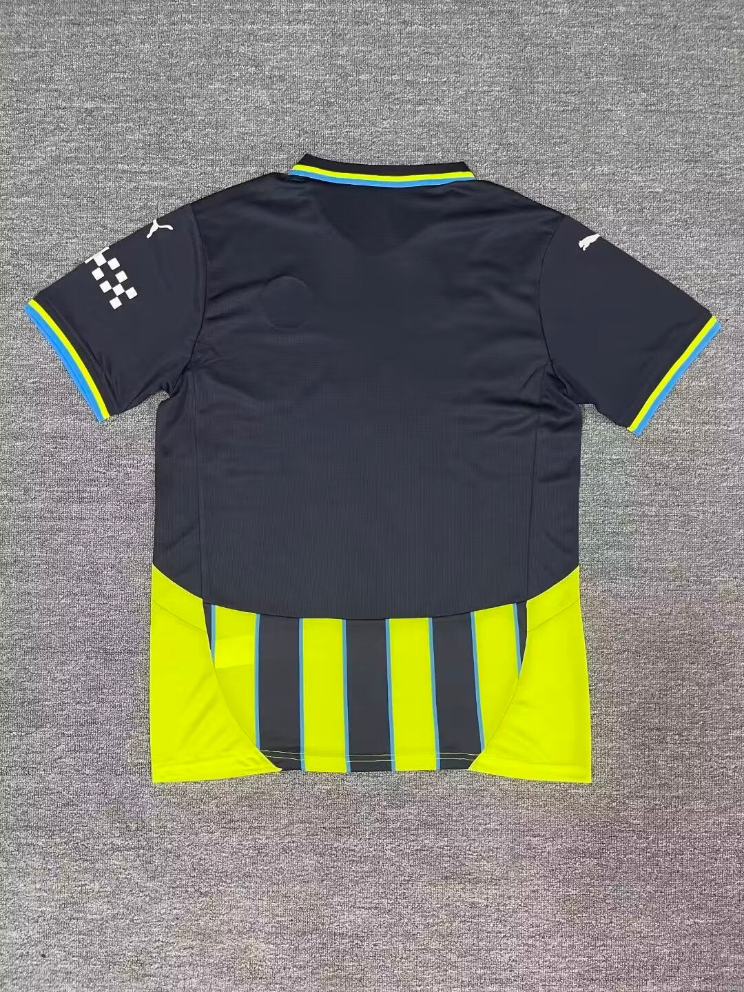 24/25 Manchester City away
