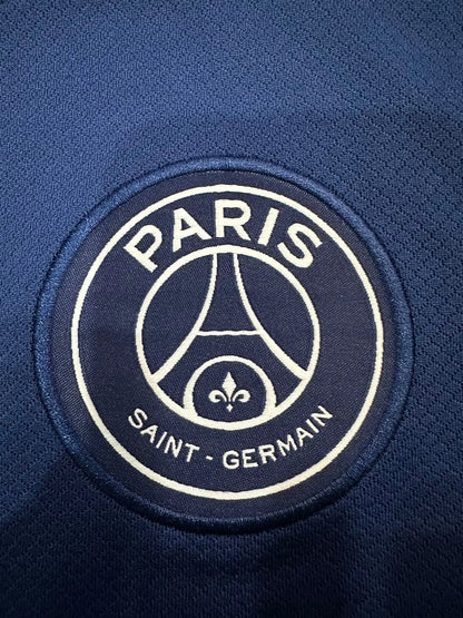 24/25 Paris Fourth away