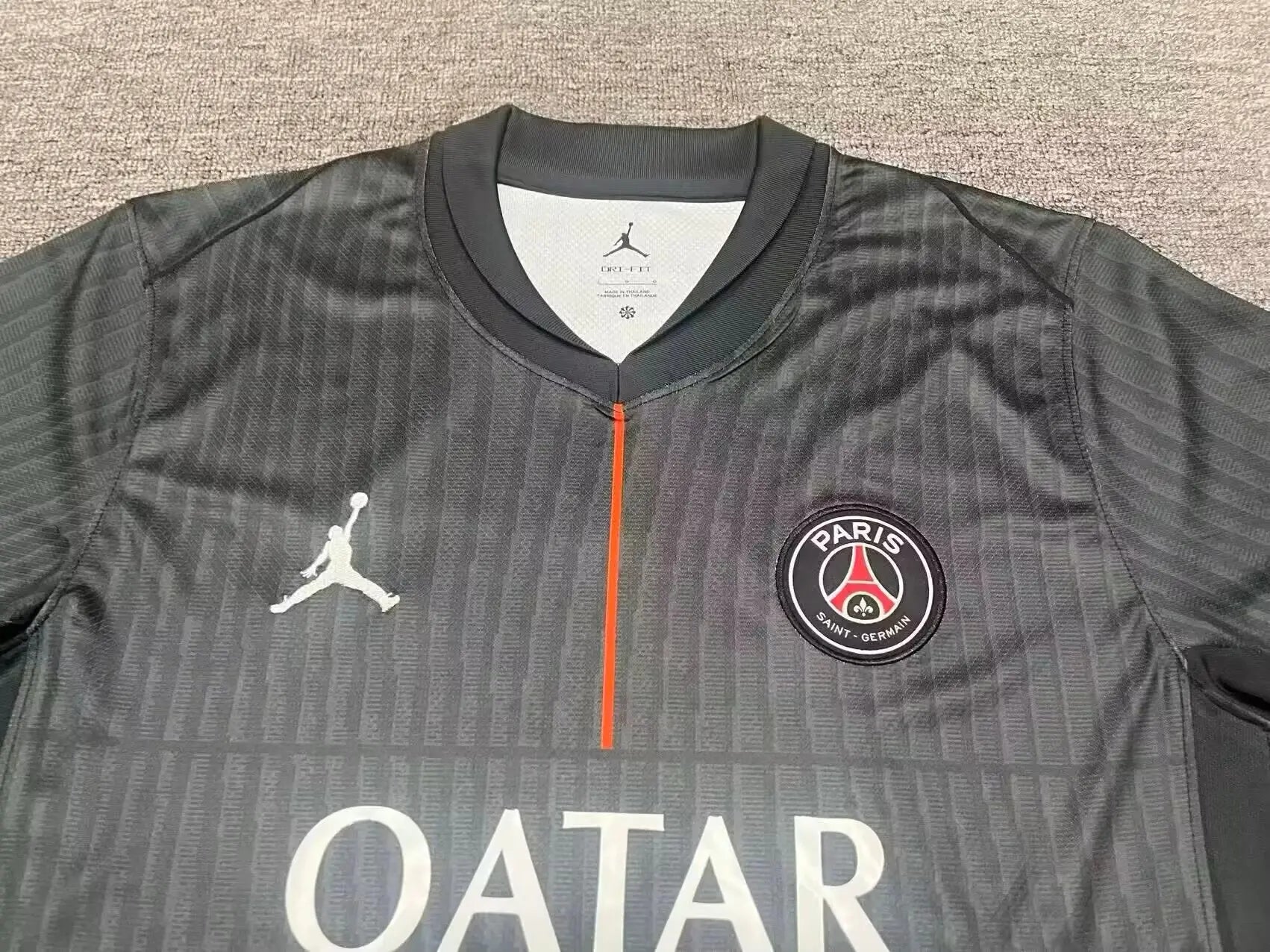 25/26 Paris - Fourth Away