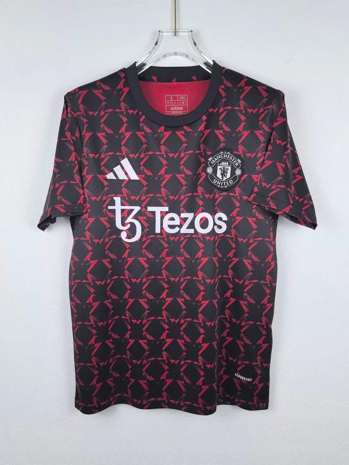 24/25 Manchester United pre-match training kit