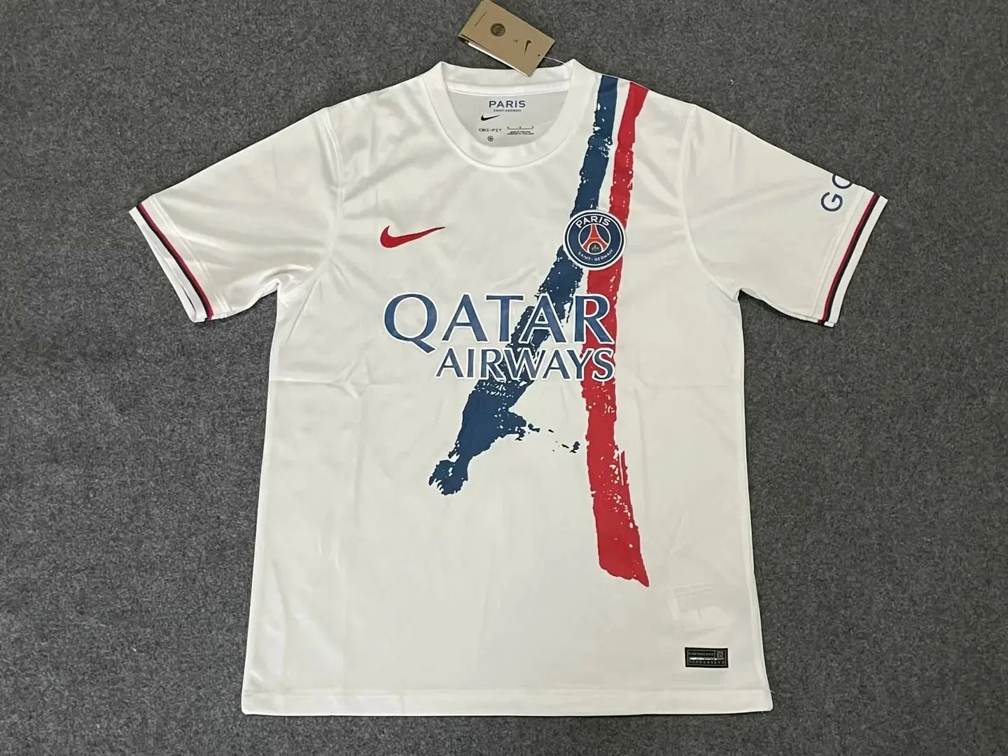 24/25 Paris away