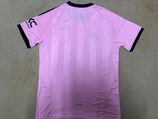 25/26 Manchester United Goalkeeper Jersey, in pink