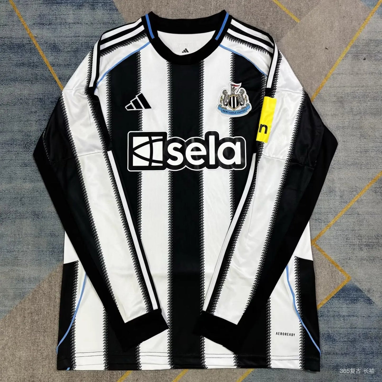 25/26 Newcastle home Jersey long-sleeved