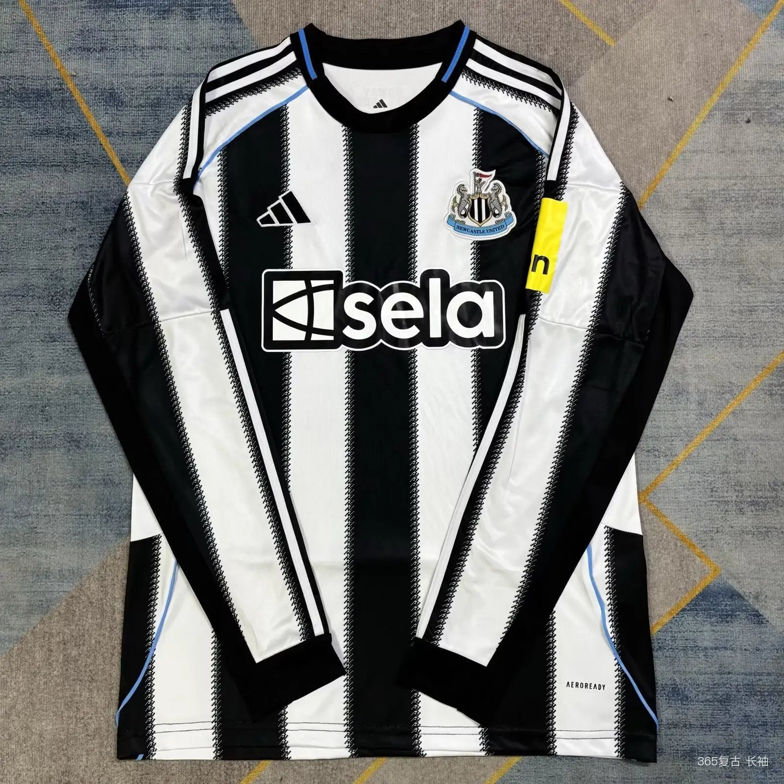 25/26 Newcastle home Jersey long-sleeved