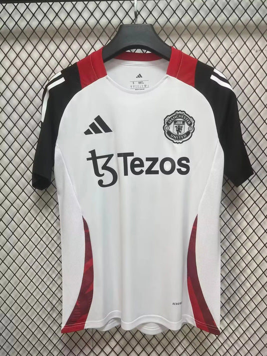 25/26 Manchester United training kit White
