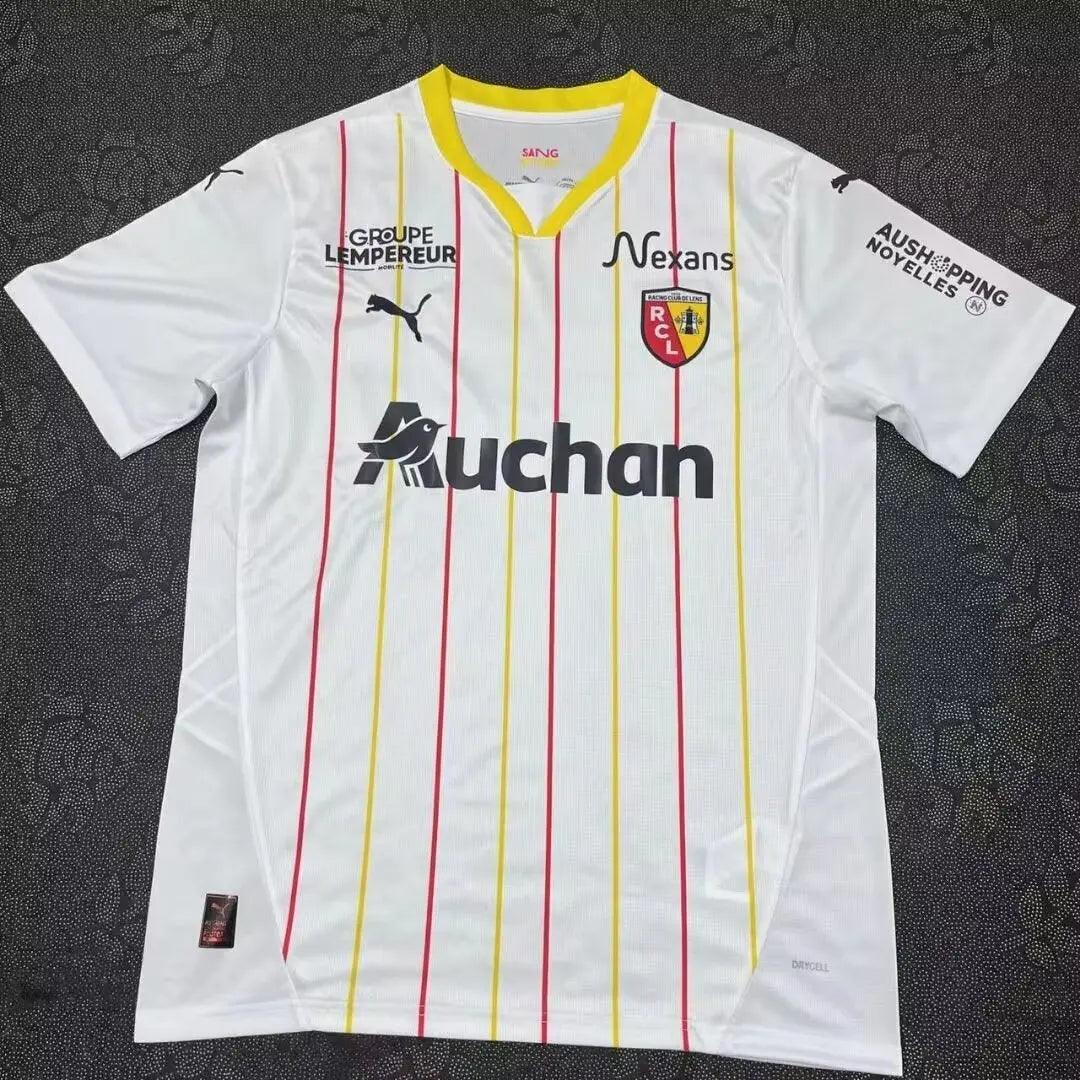 24/25 Lens third away