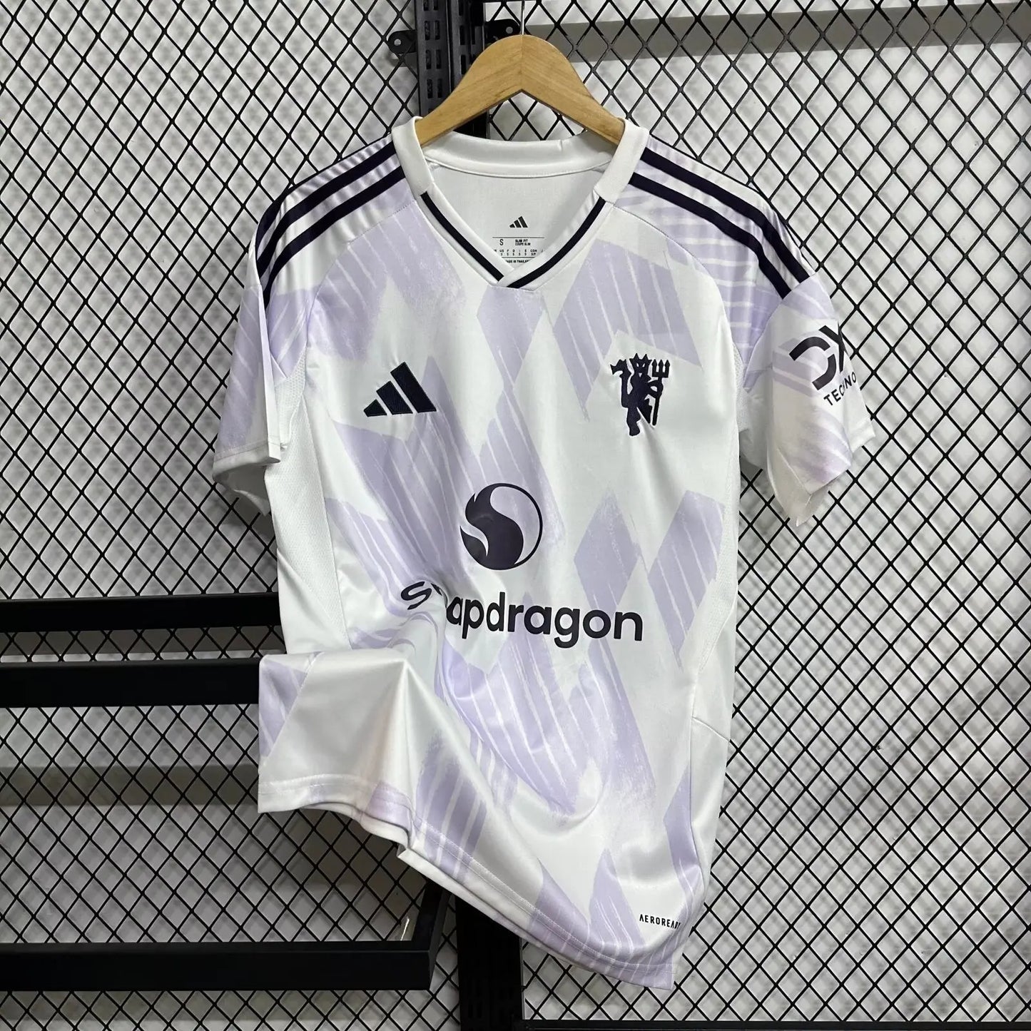 25/26 Manchester United away