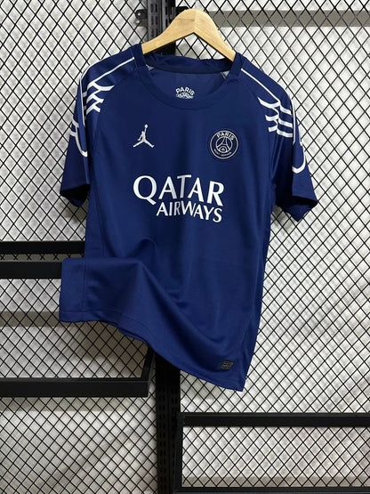 24/25 Paris Fourth away