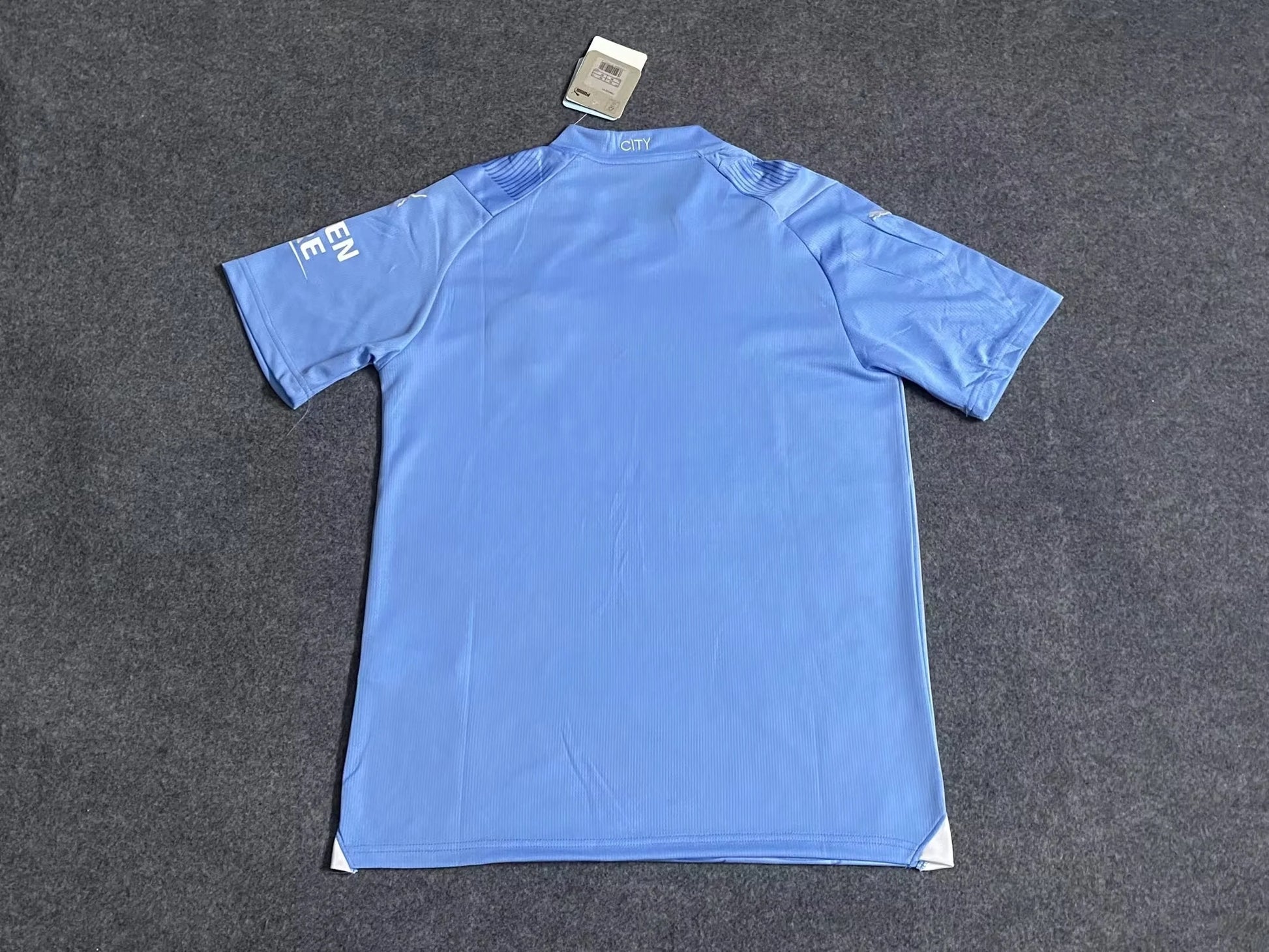 23/24 Manchester City home shirt