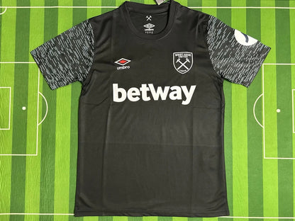 24/25 West Ham United away