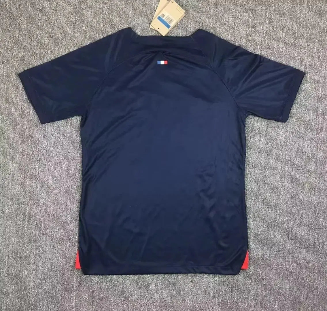 23/24 Paris home