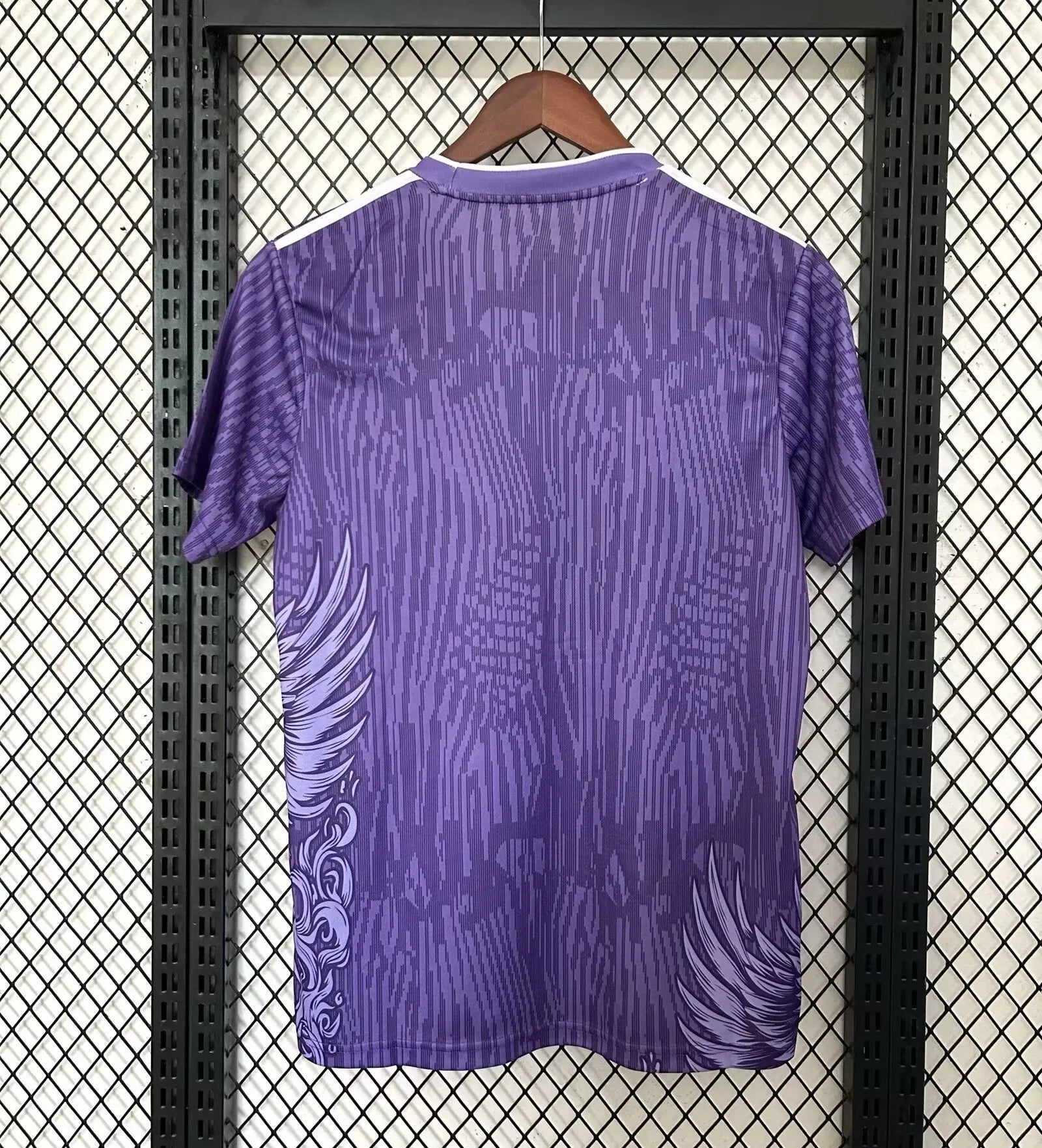 25/26Liverpool凤凰紫色