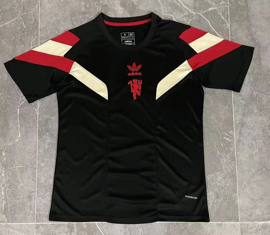 24/25 Manchester United black training kit
