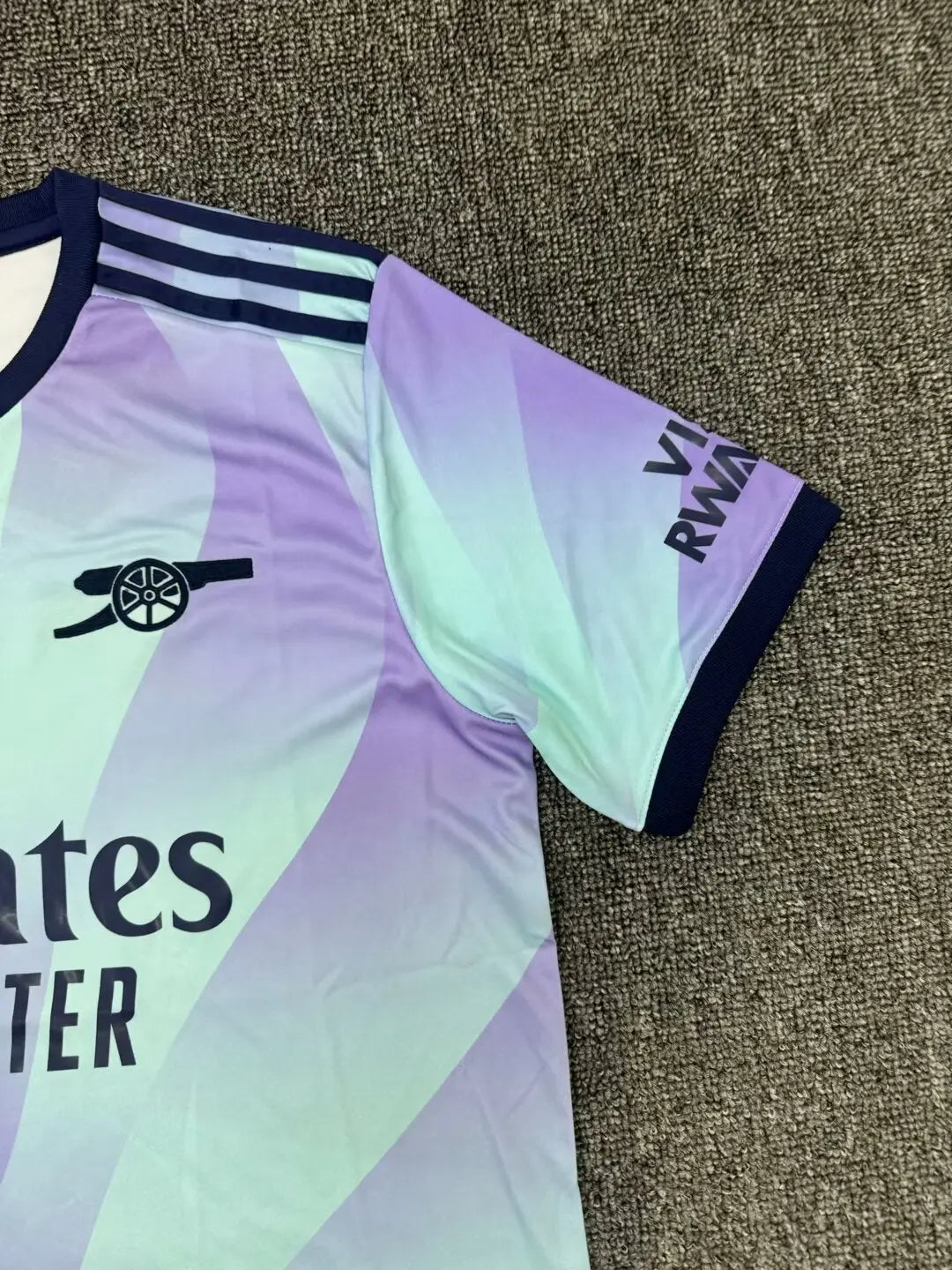 24/25Arsenal third Away