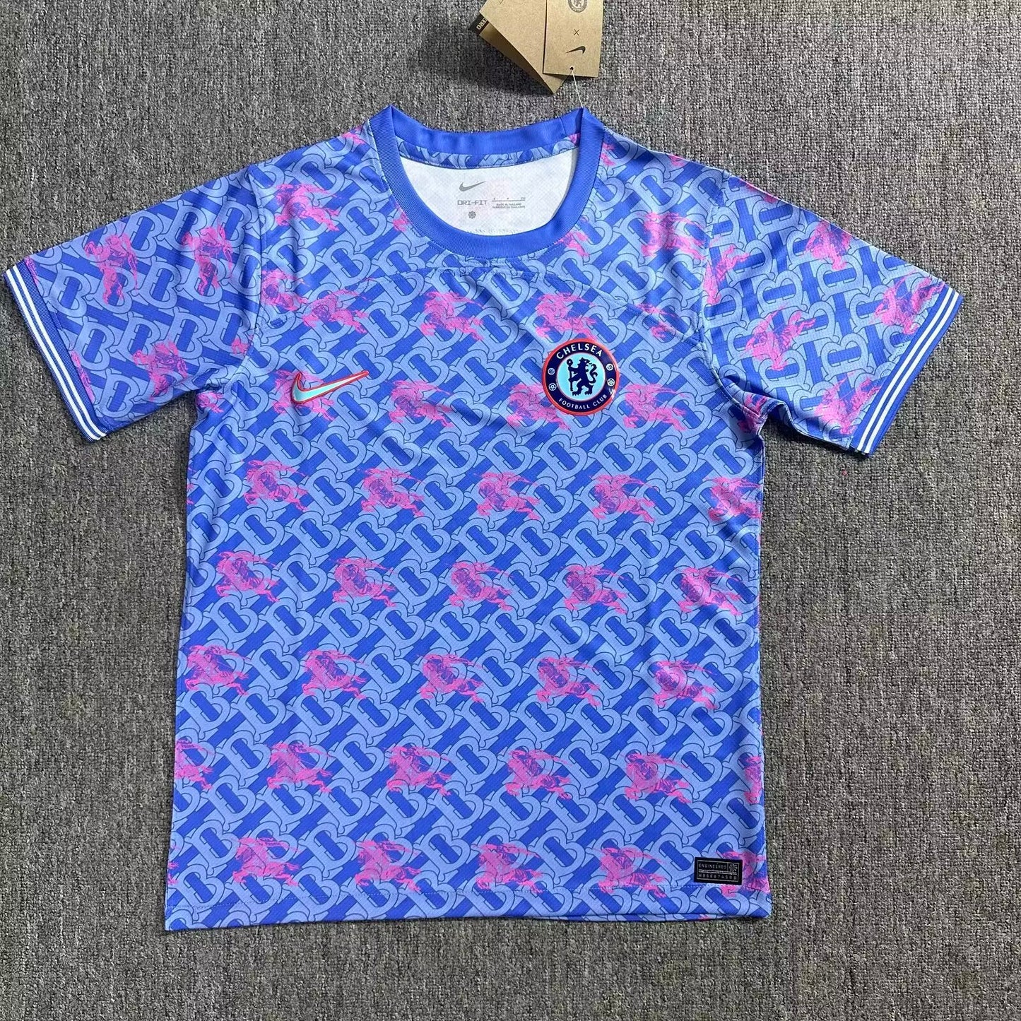 24/25 Chelsea co-signed