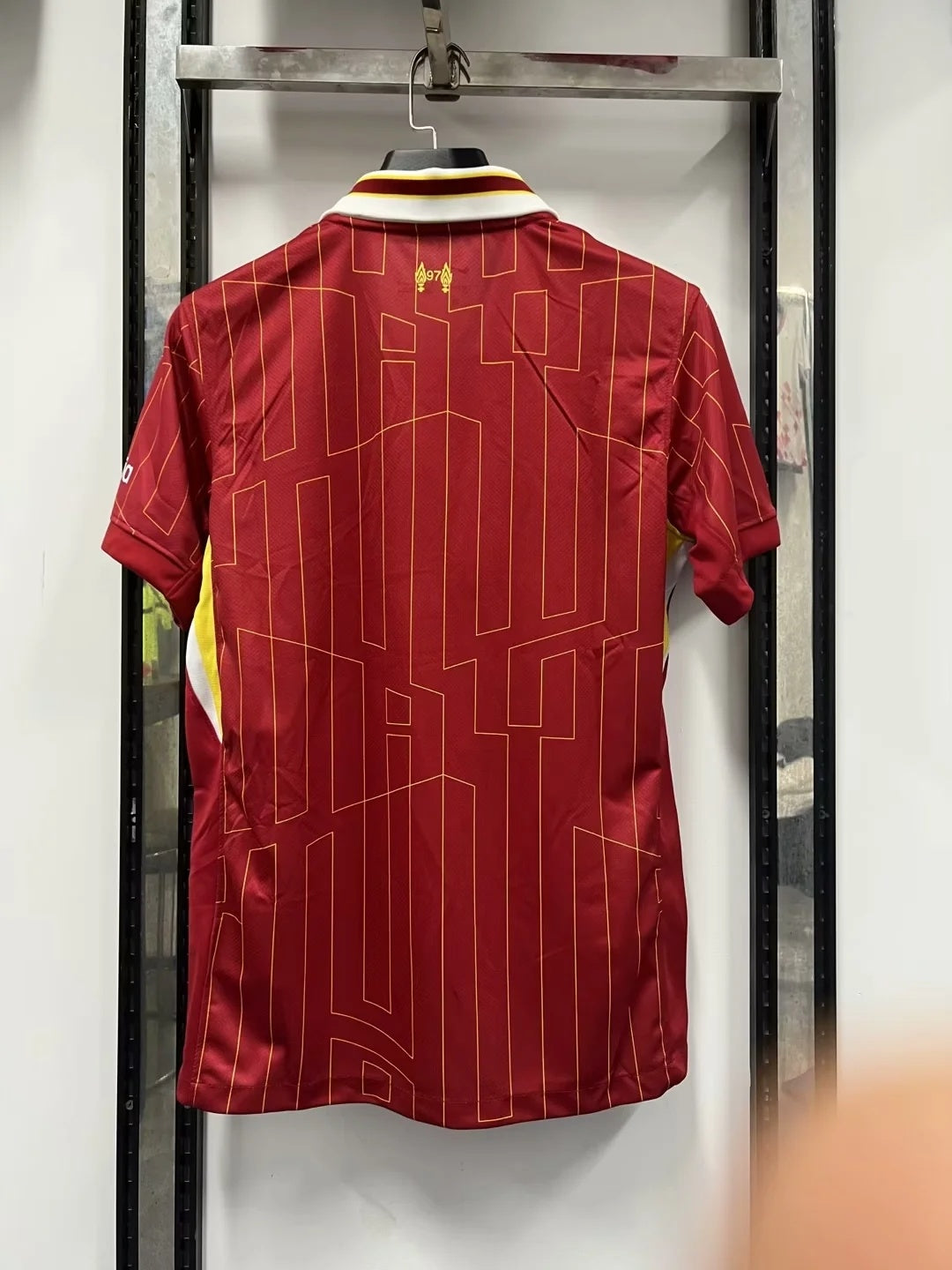 24/25LiverpoolHome