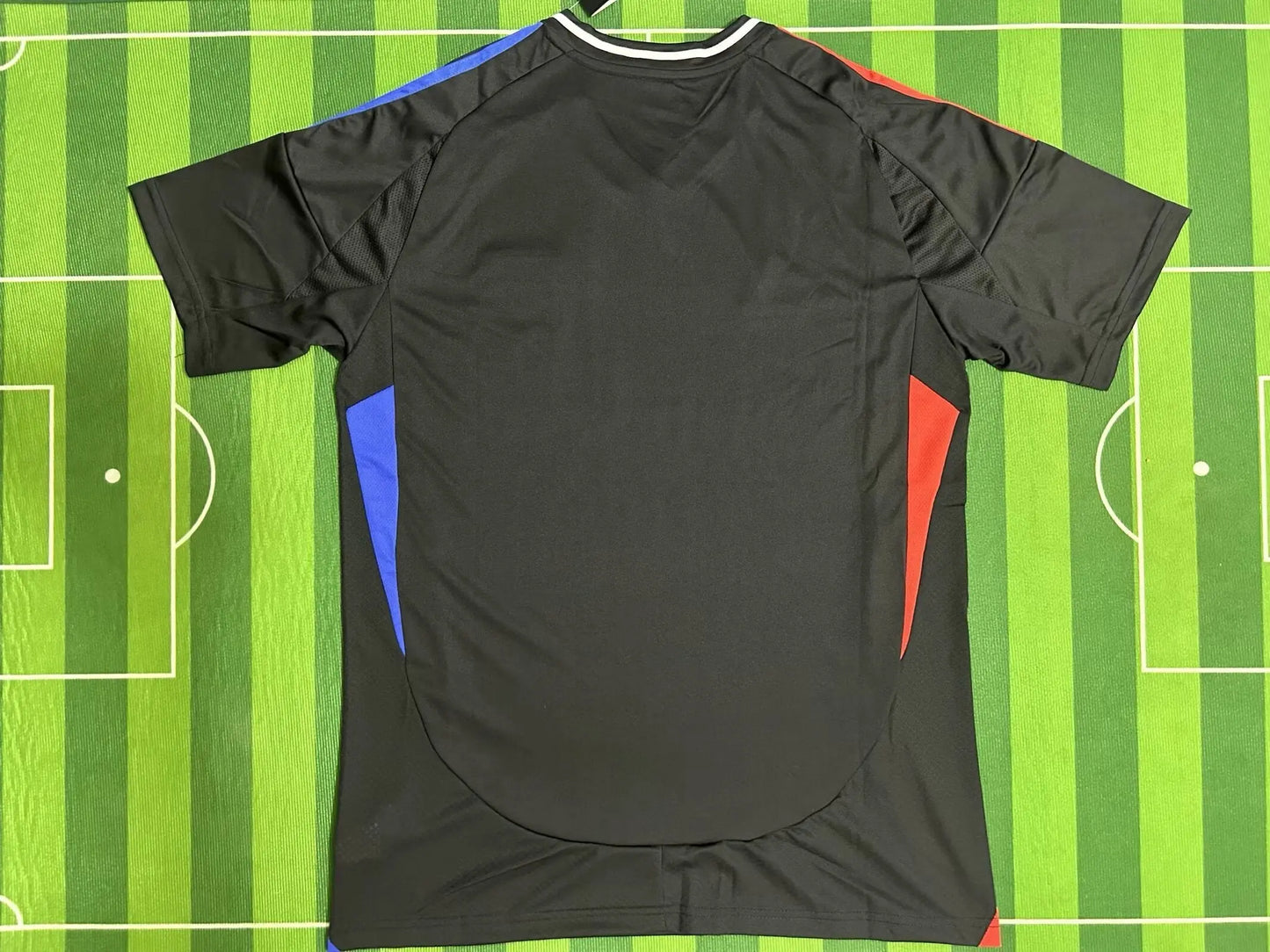 24/25 Lyon away